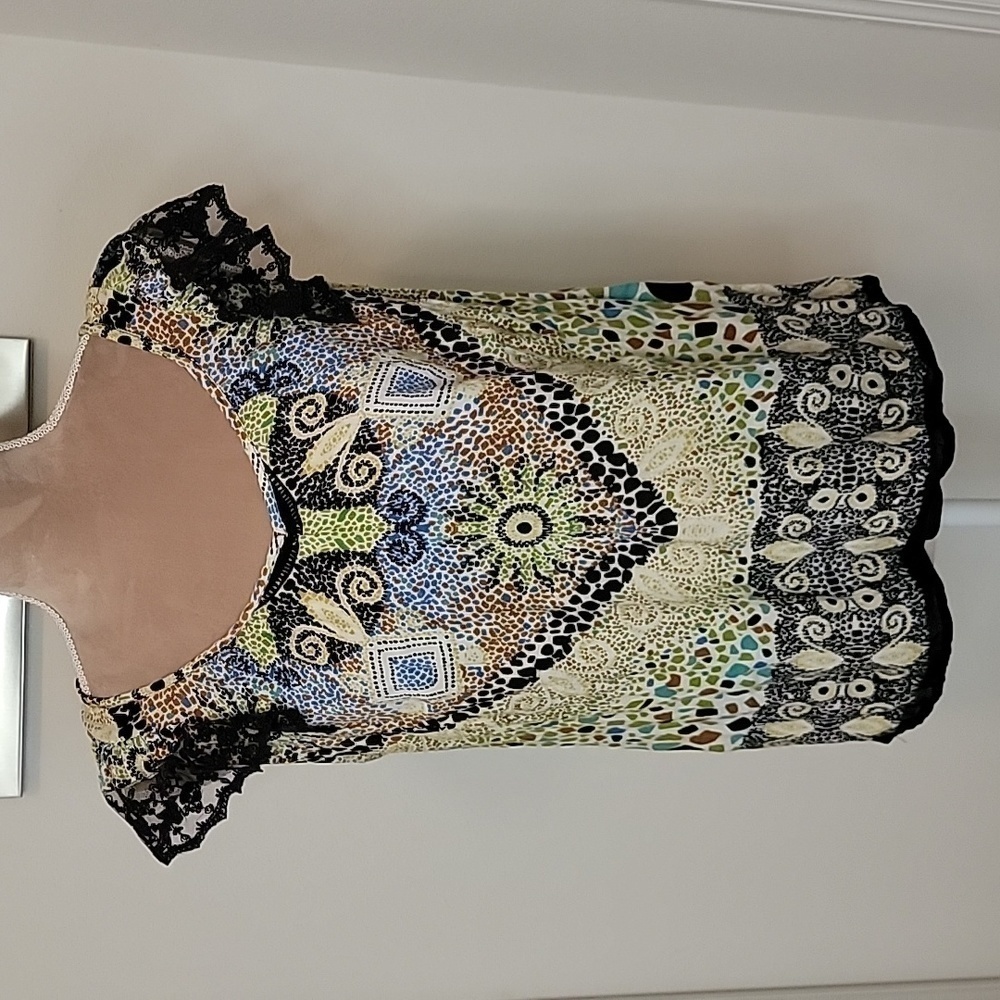 Forbidden Los Angeles, Size L, Boho Multi-Color Cap Sleeve Top, EUC